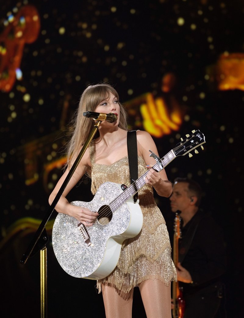Taylor Swift — March 17 - Glendale, Arizona — photo 18