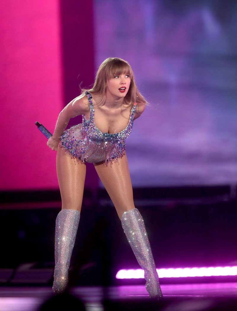 Taylor Swift — March 17 - Glendale, Arizona — photo 51