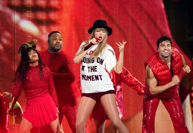 Taylor Swift — March 17 - Glendale, Arizona — photo 58