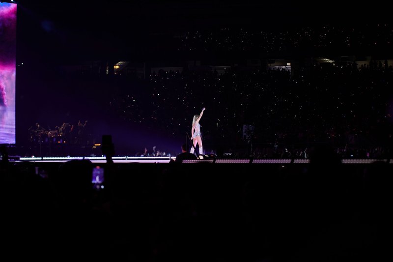 Taylor Swift — March 17 - Glendale, Arizona — photo 242