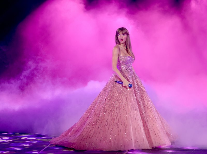 Taylor Swift — March 18 - Glendale, Arizona — photo 2