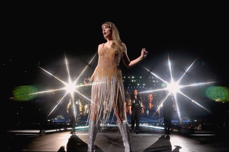 Taylor Swift — March 18 - Glendale, Arizona — photo 22