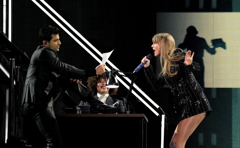 Taylor Swift — March 18 - Glendale, Arizona — photo 27
