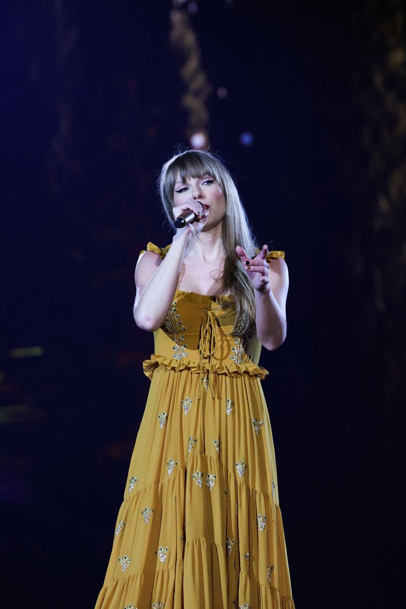 Taylor Swift — March 24 - Las Vegas, Nevada — photo 12