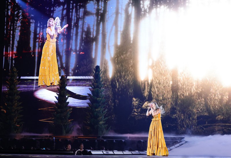 Taylor Swift — March 24 - Las Vegas, Nevada — photo 13