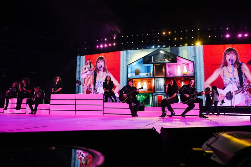 Taylor Swift — March 24 - Las Vegas, Nevada — photo 20