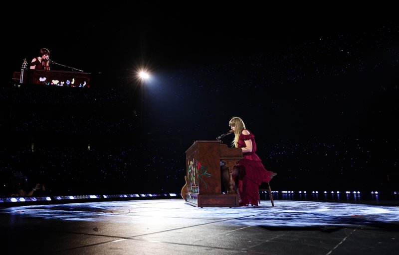 Taylor Swift — March 24 - Las Vegas, Nevada — photo 23