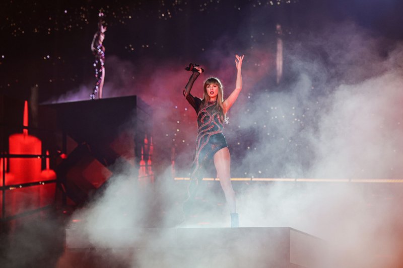 Taylor Swift — March 24 - Las Vegas, Nevada — photo 38