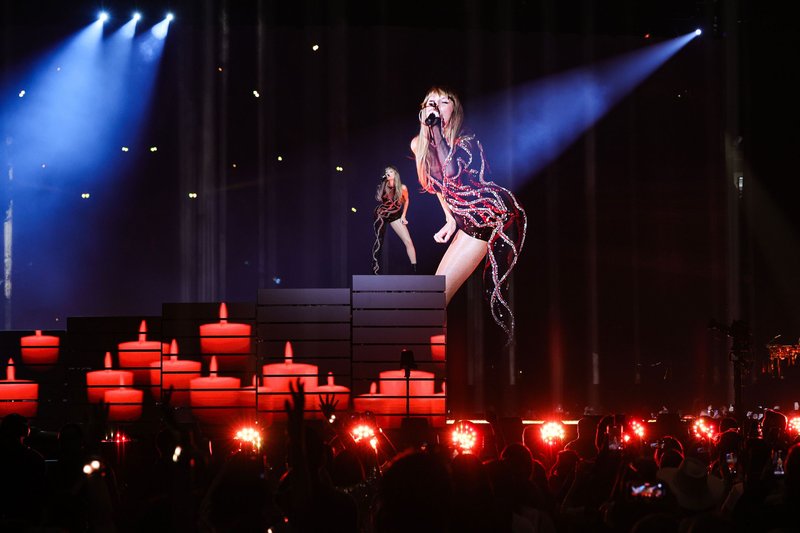 Taylor Swift — March 24 - Las Vegas, Nevada — photo 39