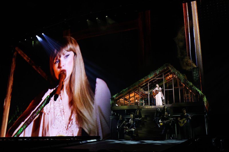 Taylor Swift — March 24 - Las Vegas, Nevada — photo 42