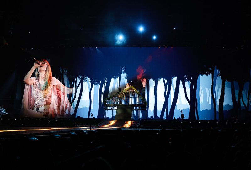 Taylor Swift — March 24 - Las Vegas, Nevada — photo 43