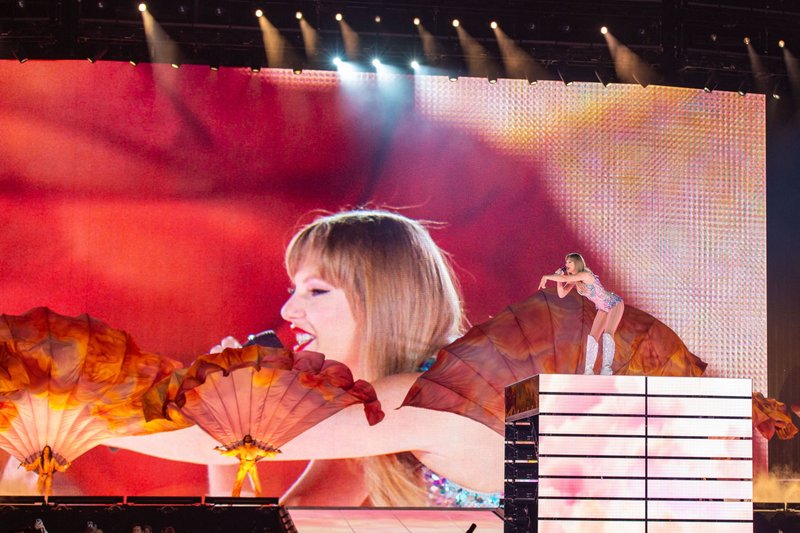 Taylor Swift — March 24 - Las Vegas, Nevada — photo 76