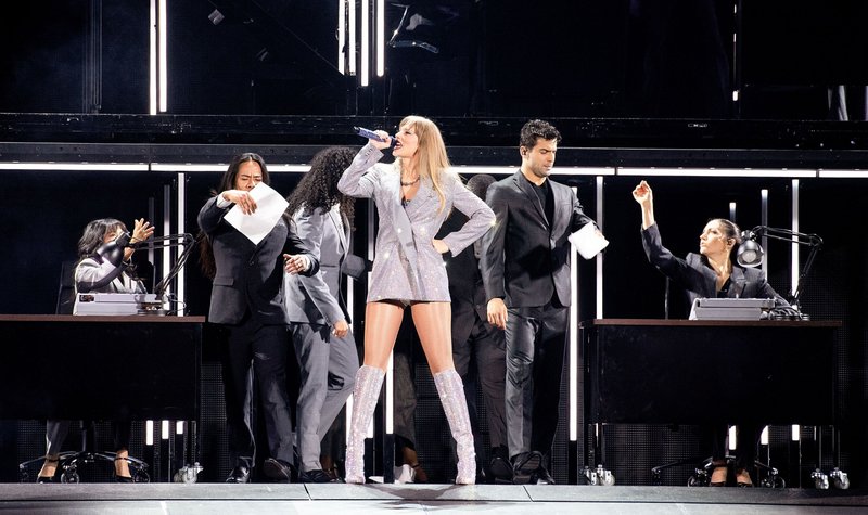 Taylor Swift — March 24 - Las Vegas, Nevada — photo 140