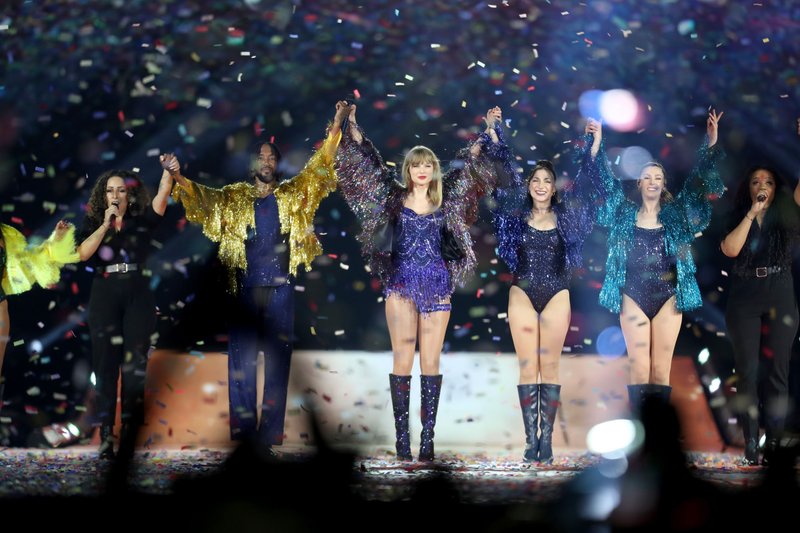 Taylor Swift — March 31 - Arlington, Texas — photo 7
