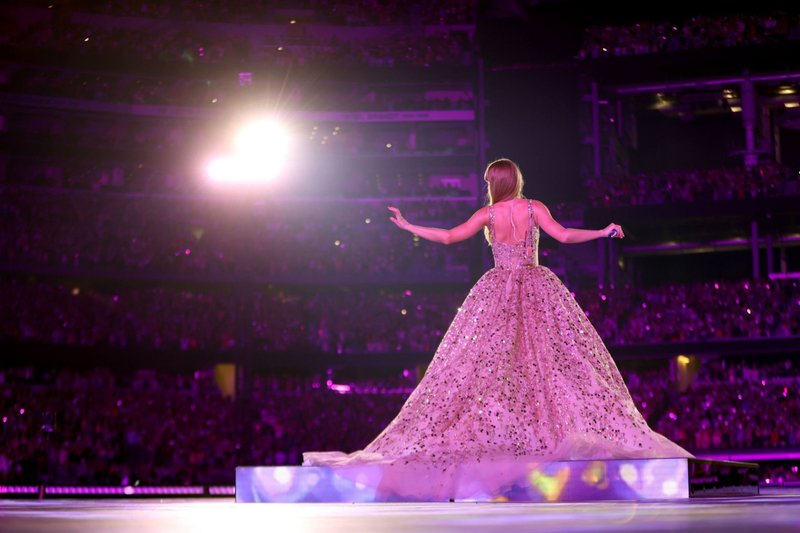 Taylor Swift — March 31 - Arlington, Texas — photo 18