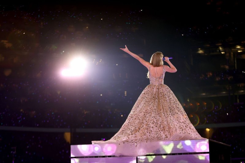 Taylor Swift — March 31 - Arlington, Texas — photo 19