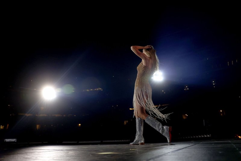 Taylor Swift — March 31 - Arlington, Texas — photo 23