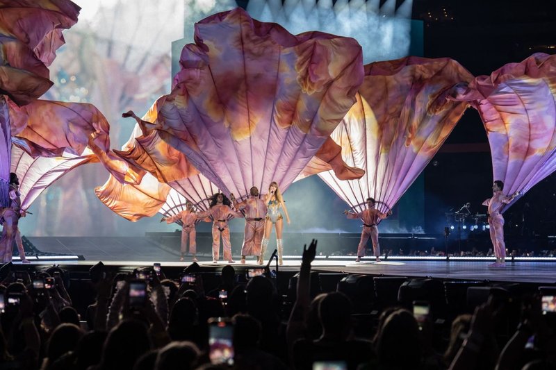 Taylor Swift — March 31 - Arlington, Texas — photo 66