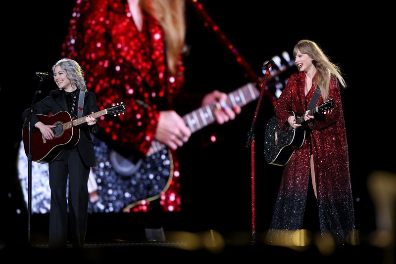 Taylor Swift — May 19 - Foxborough, Massachusetts — photo 2
