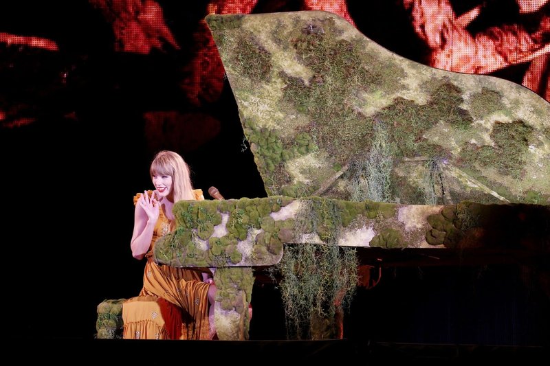 Taylor Swift — May 19 - Foxborough, Massachusetts — photo 9