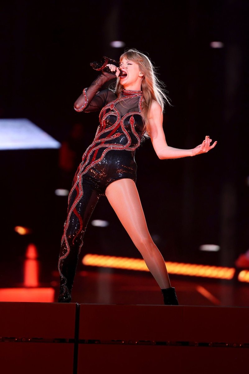 Taylor Swift — May 19 - Foxborough, Massachusetts — photo 20