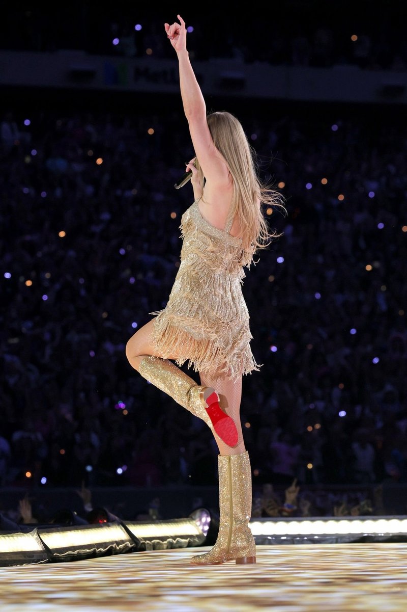 Taylor Swift — May 26 -  East Rutherford, New Jersey — photo 19