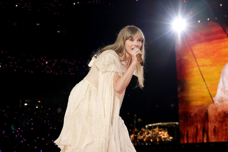 Taylor Swift — May 26 -  East Rutherford, New Jersey — photo 25