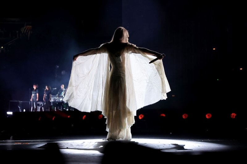Taylor Swift — May 26 -  East Rutherford, New Jersey — photo 28
