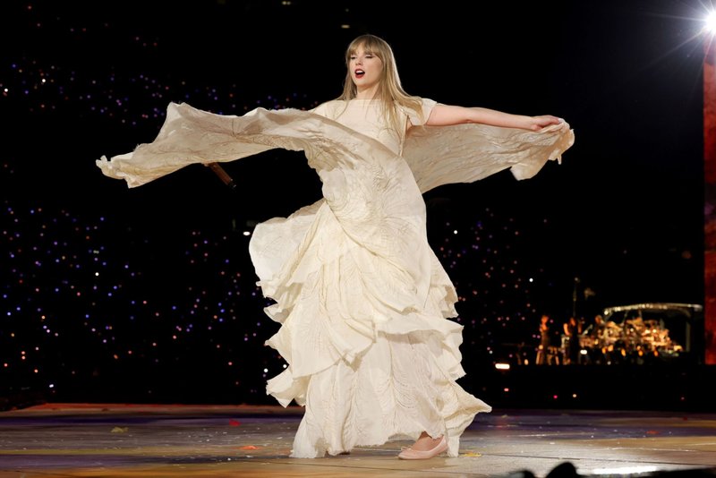 Taylor Swift — May 26 -  East Rutherford, New Jersey — photo 47