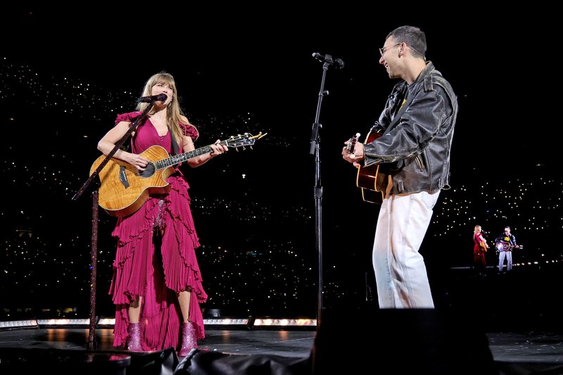 Taylor Swift — May 26 -  East Rutherford, New Jersey — photo 53