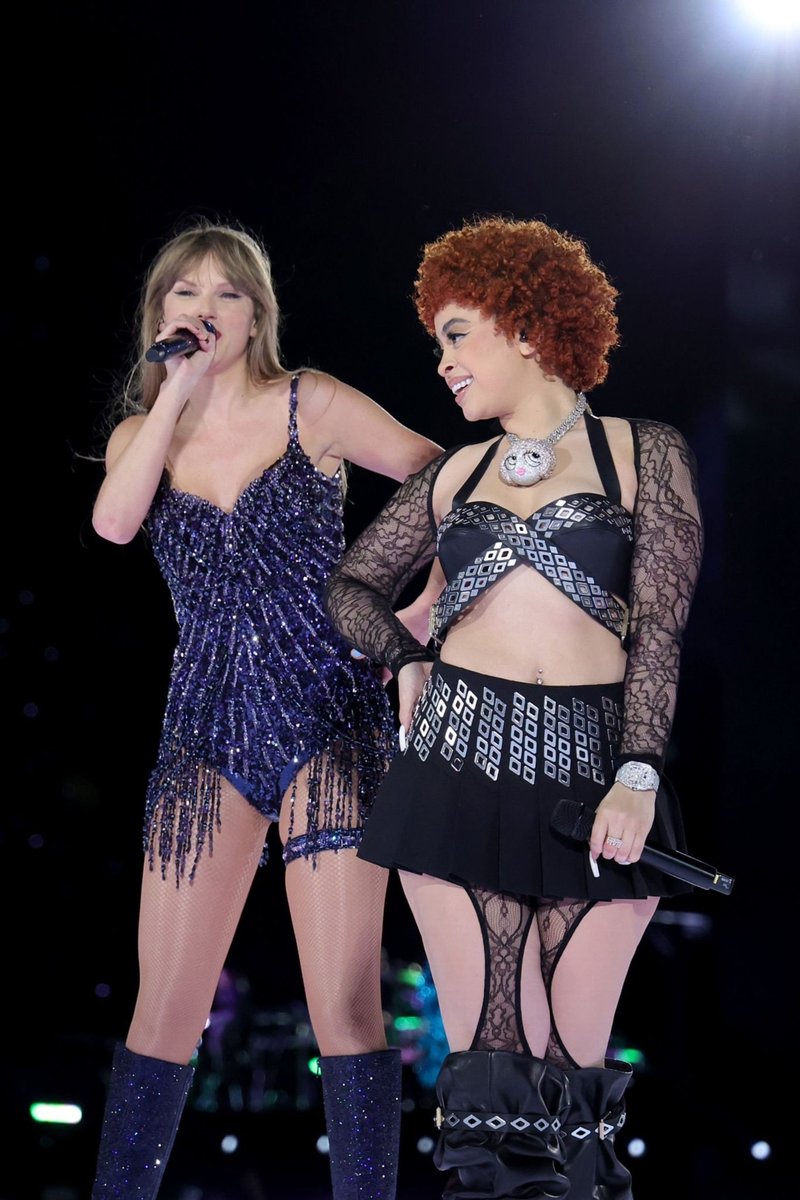 Taylor Swift — May 26 -  East Rutherford, New Jersey — photo 59