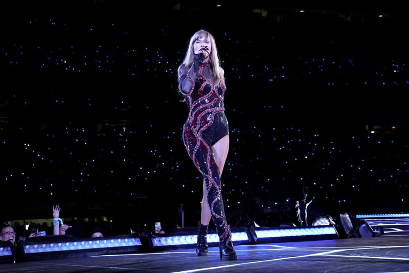 Taylor Swift — May 26 -  East Rutherford, New Jersey — photo 63
