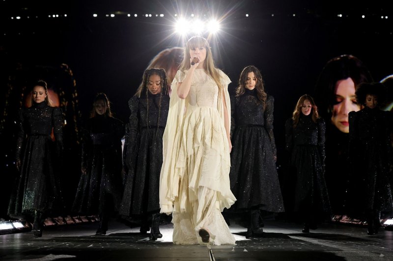 Taylor Swift — May 26 -  East Rutherford, New Jersey — photo 67