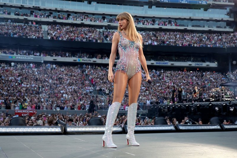 May 27 -  East Rutherford, New Jersey