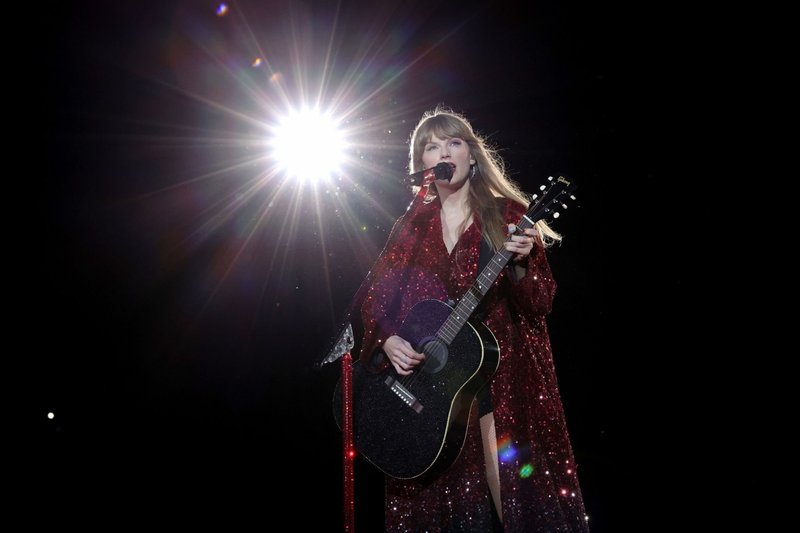 Taylor Swift — May 27 -  East Rutherford, New Jersey — photo 22