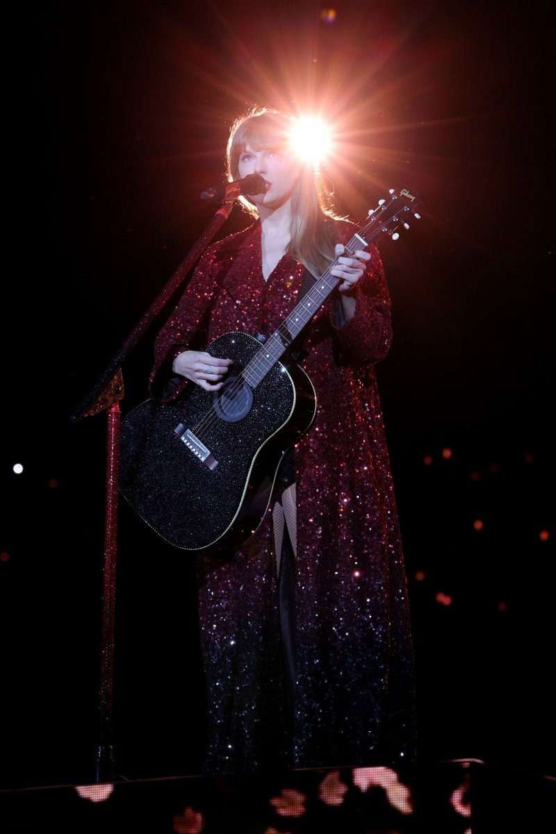 Taylor Swift — May 27 -  East Rutherford, New Jersey — photo 23
