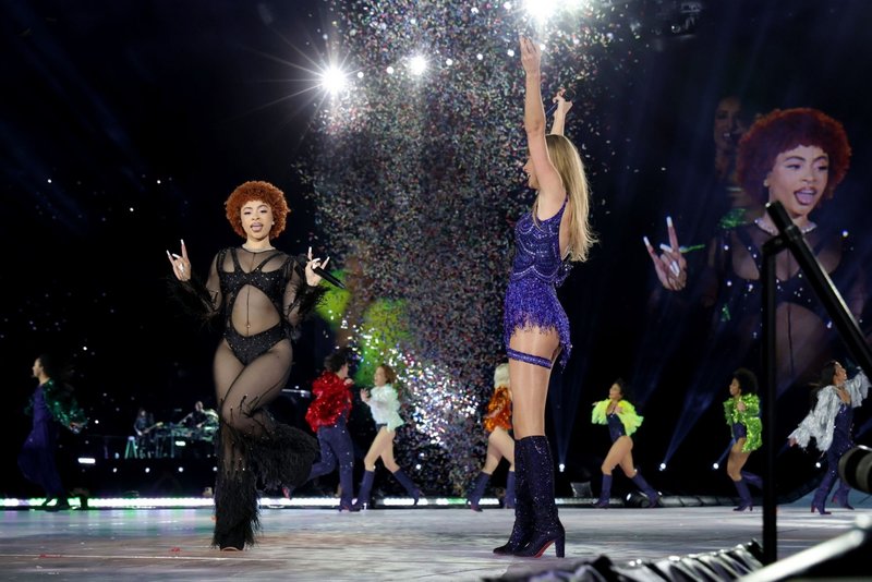 Taylor Swift — May 27 -  East Rutherford, New Jersey — photo 29