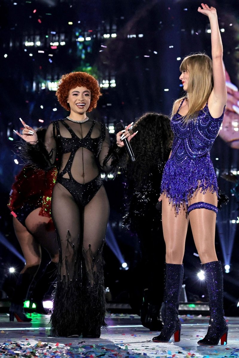 Taylor Swift — May 27 -  East Rutherford, New Jersey — photo 32