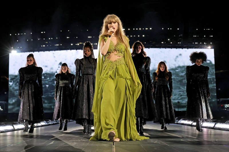 Taylor Swift — May 27 -  East Rutherford, New Jersey — photo 46