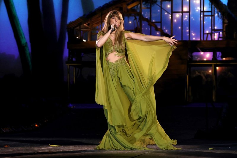 Taylor Swift — May 27 -  East Rutherford, New Jersey — photo 48