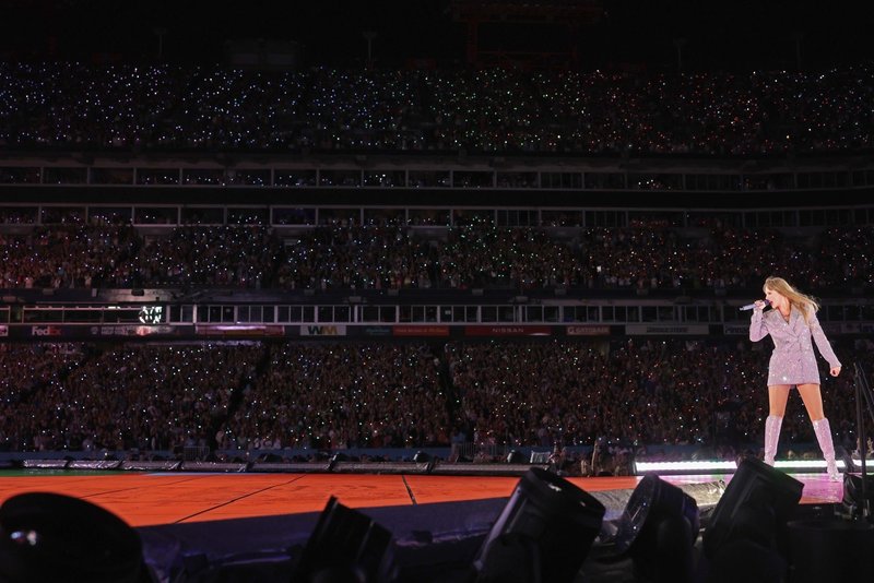 Taylor Swift — May 5 - Nashville, Tennessee — photo 3