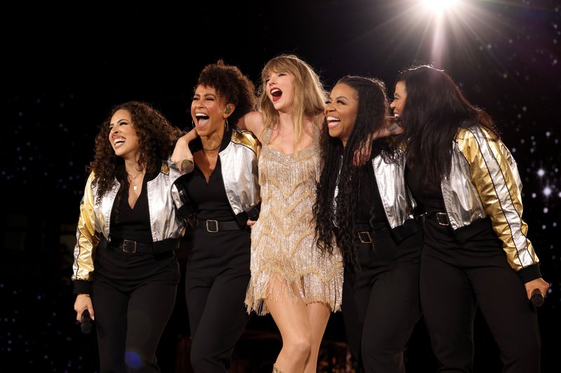 Taylor Swift — May 5 - Nashville, Tennessee — photo 10