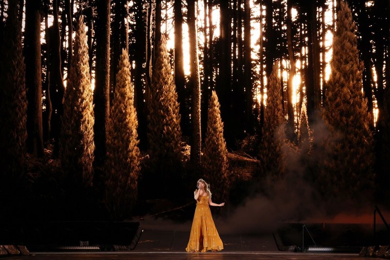 Taylor Swift — May 5 - Nashville, Tennessee — photo 16