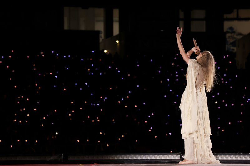 Taylor Swift — May 5 - Nashville, Tennessee — photo 23