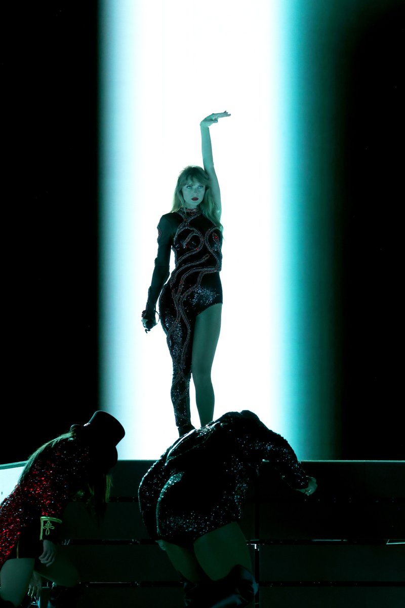 Taylor Swift — May 5 - Nashville, Tennessee — photo 27