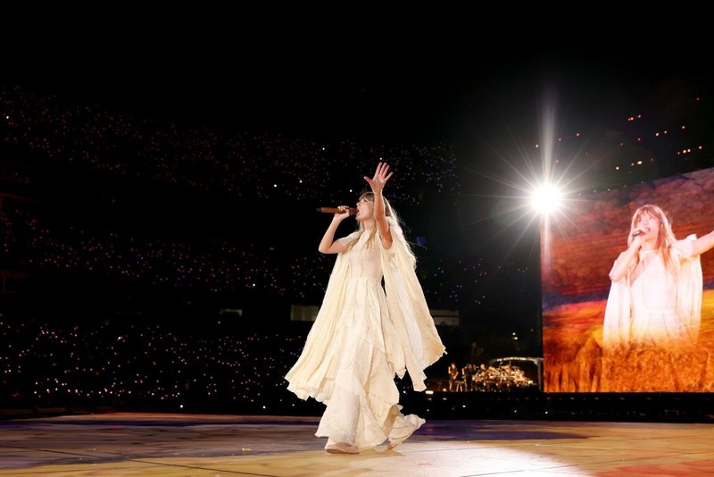Taylor Swift — May 5 - Nashville, Tennessee — photo 38