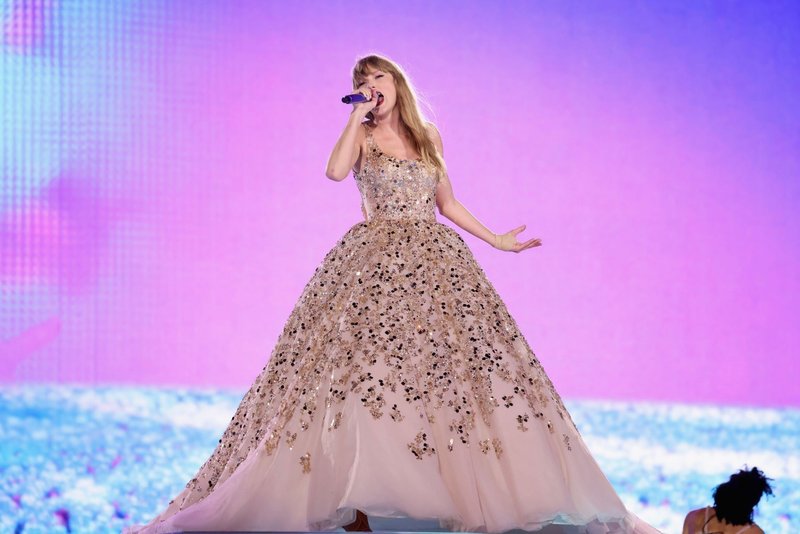 Taylor Swift — May 5 - Nashville, Tennessee — photo 47