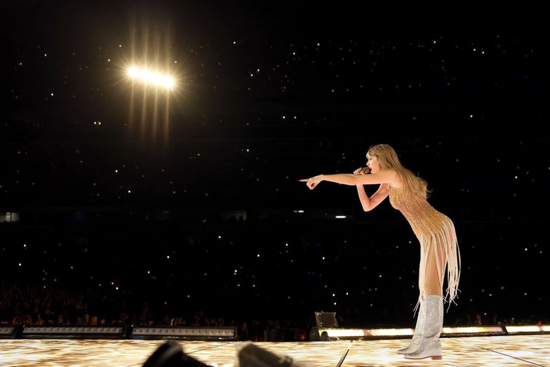 Taylor Swift — May 6 - Nashville, Tennessee — photo 13