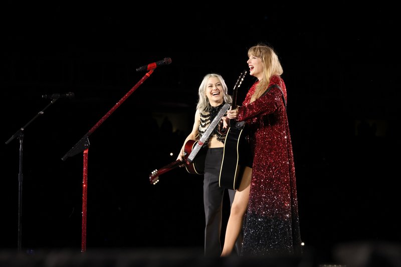 Taylor Swift — May 6 - Nashville, Tennessee — photo 27