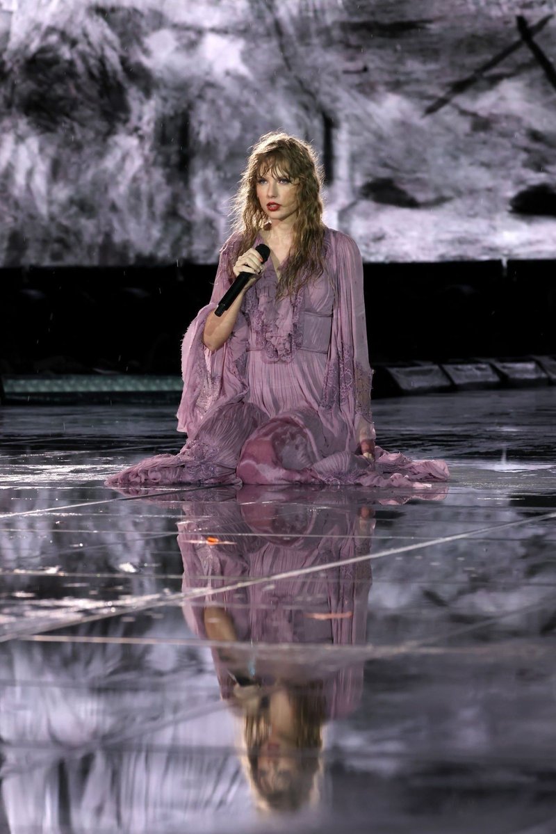 Taylor Swift — May 7 - Nashville, Tennessee — photo 4